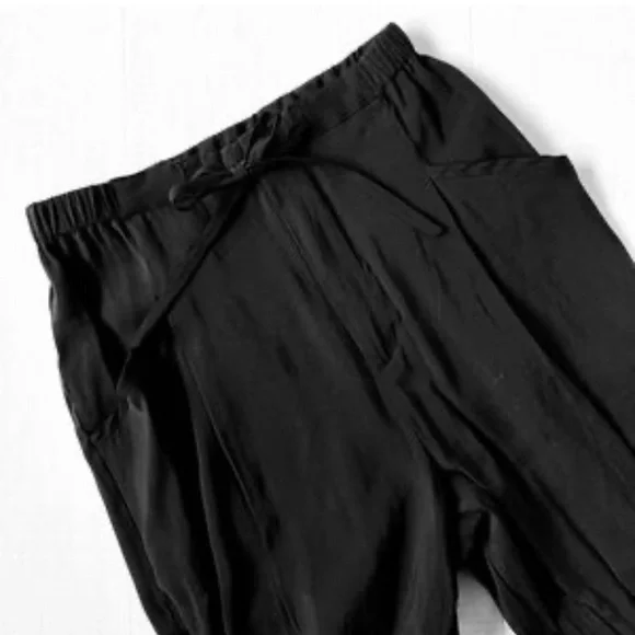 Anthropologie ELODIE Black Tapered Lightweight Joggers Drawstring Size Small NWT - Picture 3 of 4